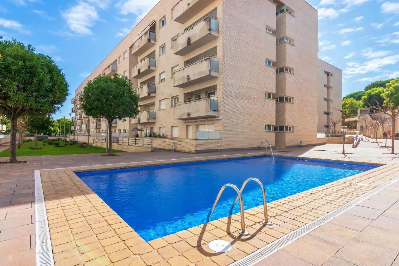 Elegant Apartment In Lloret De Mar 85 M² With Pool